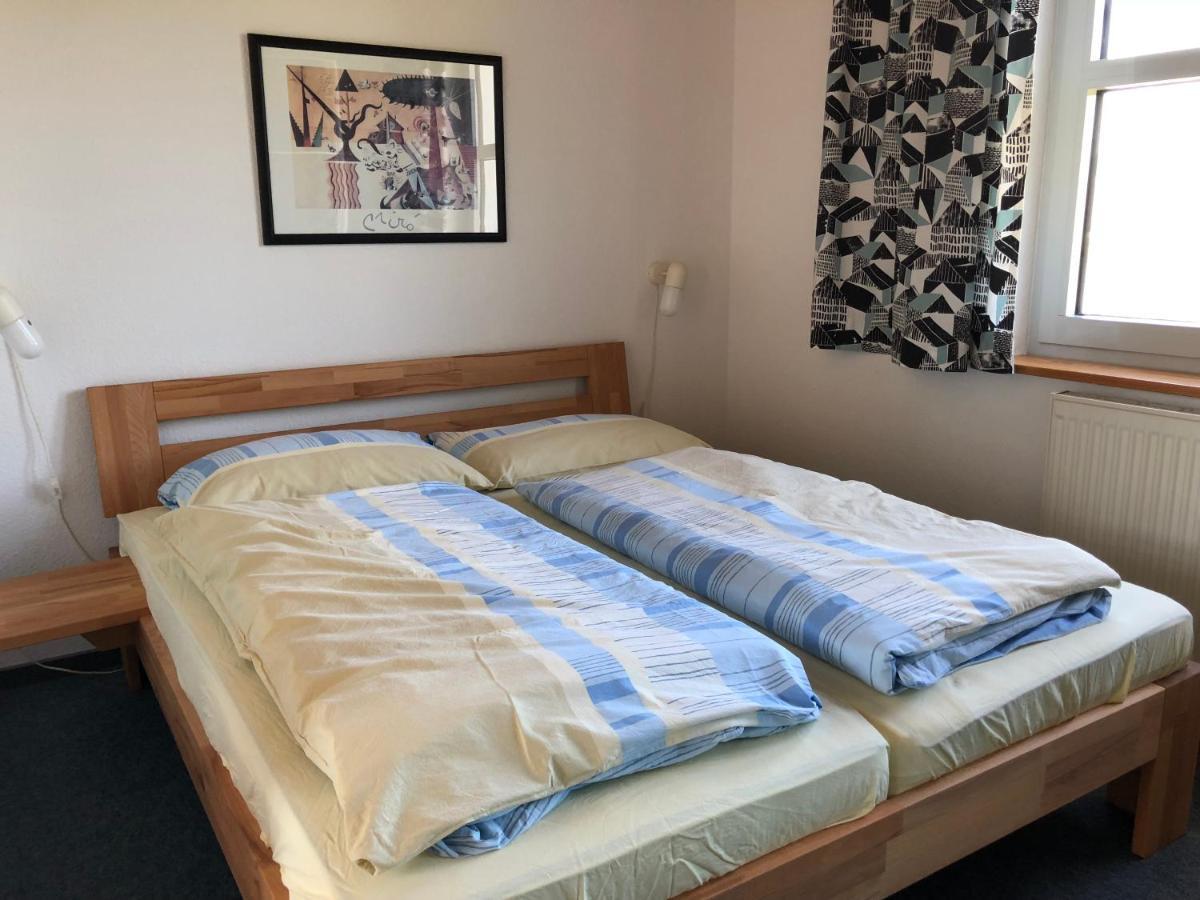 Haus Am Deich Ferienwohnungen Prerow Extérieur photo