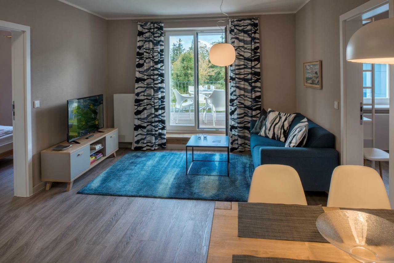 Haus Am Deich Ferienwohnungen Prerow Extérieur photo