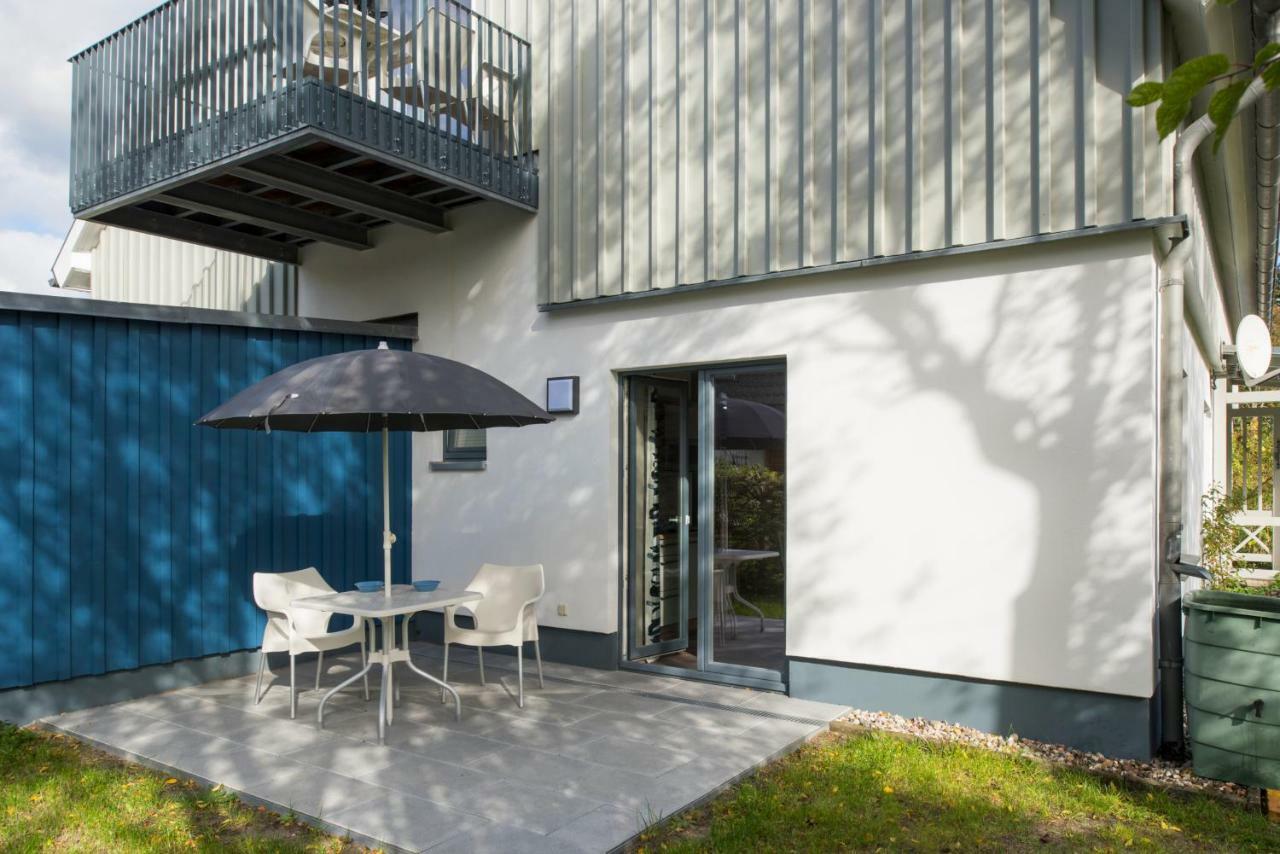 Haus Am Deich Ferienwohnungen Prerow Extérieur photo