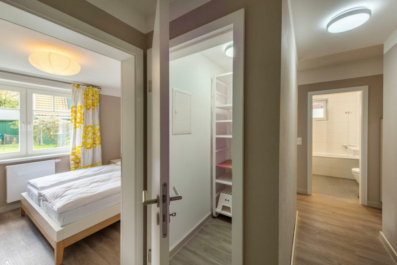 Haus Am Deich Ferienwohnungen Prerow Extérieur photo