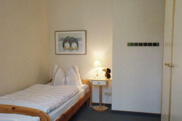 Haus Am Deich Ferienwohnungen Prerow Extérieur photo